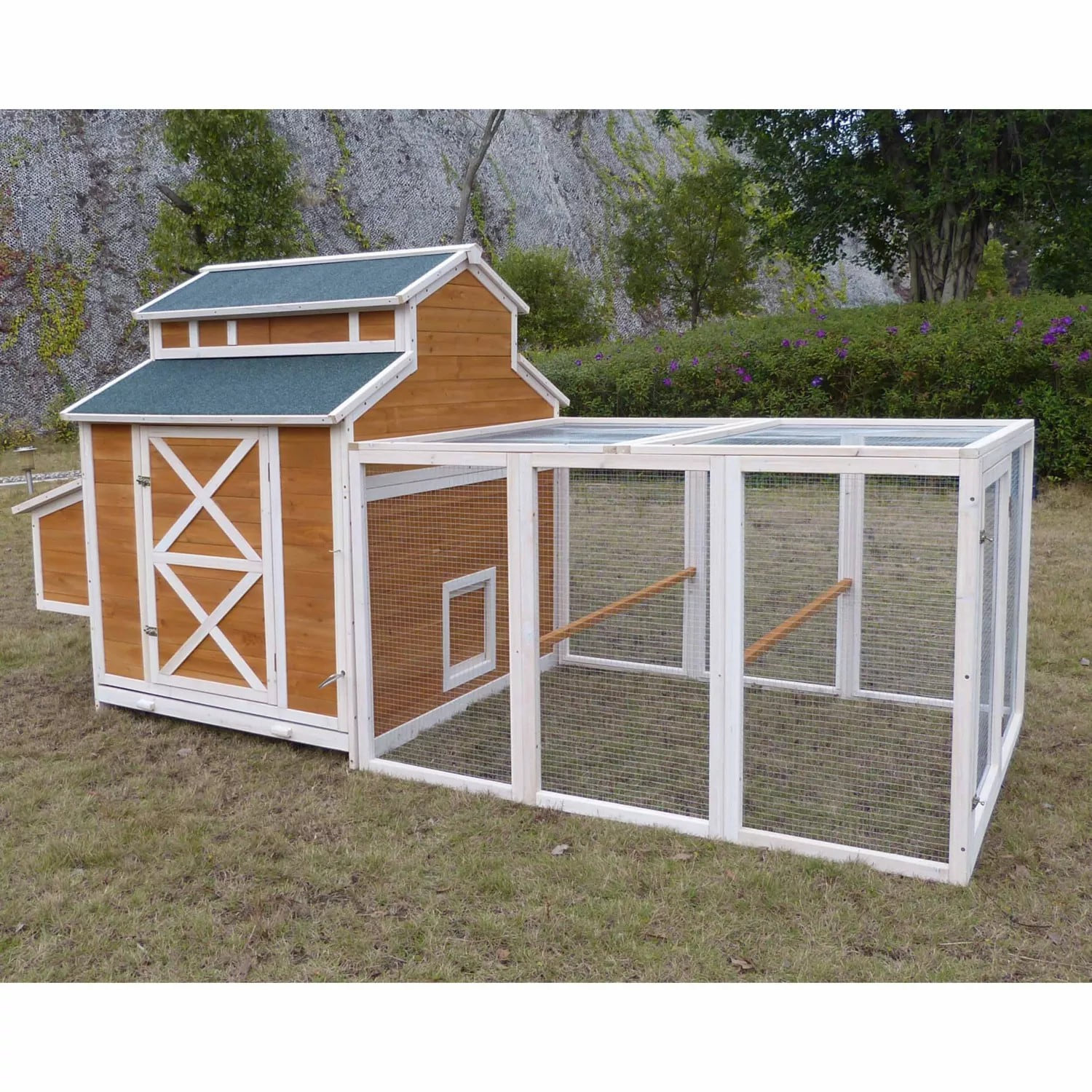Producer's Pride Prairie Chicken Coop (Cedar), 6 to 8 Chicken Roosting Capacity