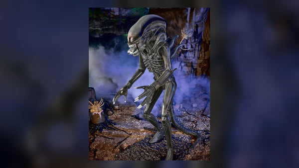 Spirit Halloween Alien Xenomorph Animatronic